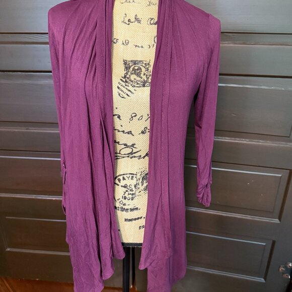 Beatiful Cardigan - Picture 1 of 3